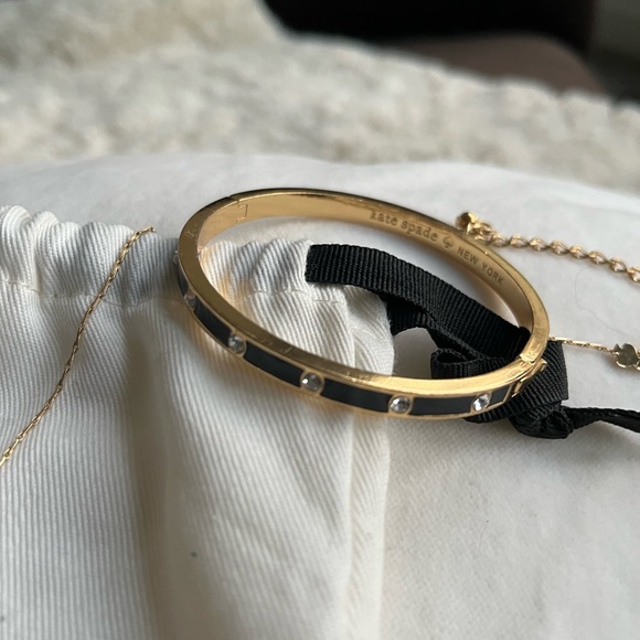 KATE SPADE SKIRT THE RULES BLACK PENDANT AND BANGLE BRACELET SET - Picture 2 of 5